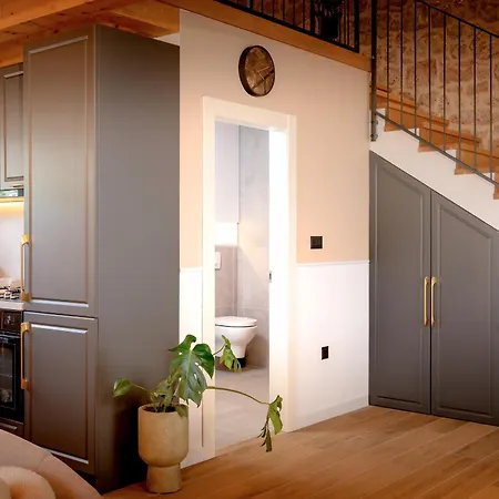 Marchelina House *